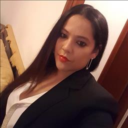 Laura noemi está buscando trabajo de camarero (barman) o camarera de barra o sala en Madrid. Bares, restaurantes, cafeterías o discotecas.